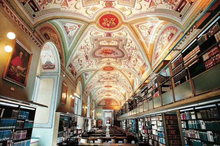 Vatican Library 750x500 1 - How Many Days Will Be Enough For A Trip To The Vatican?